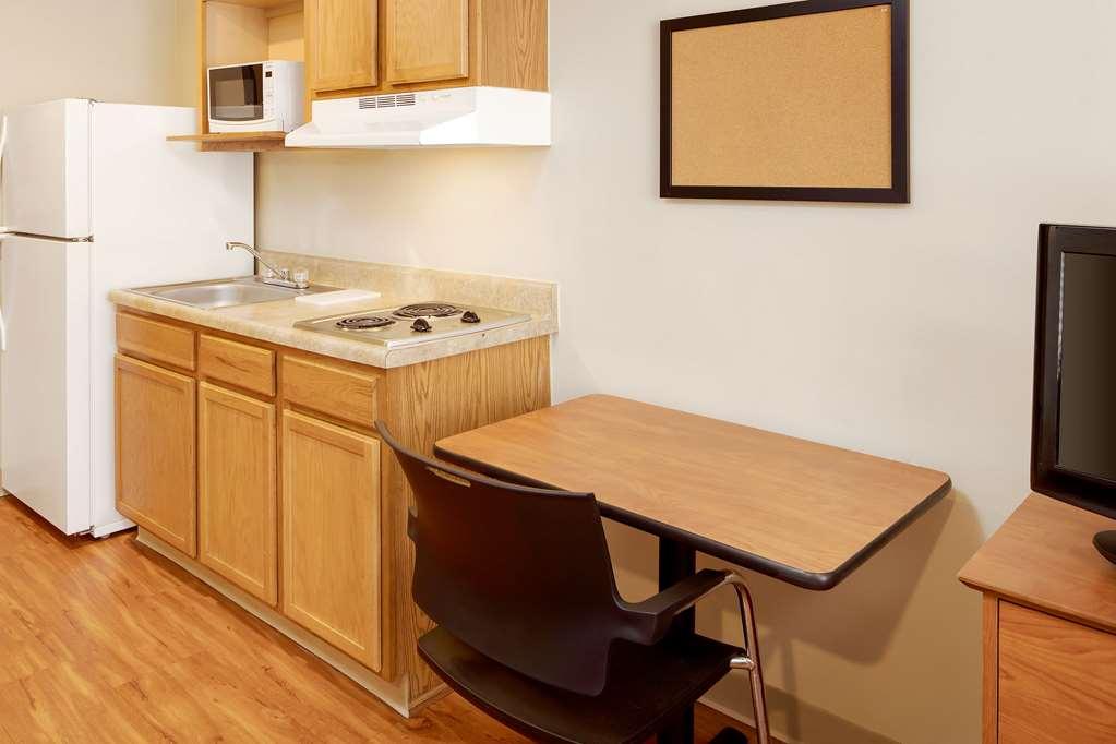 Extended Stay America Select Suites - Wichita - North חדר תמונה