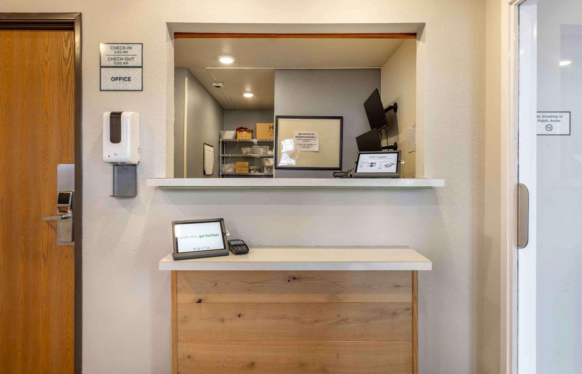 Extended Stay America Select Suites - Wichita - North מראה חיצוני תמונה